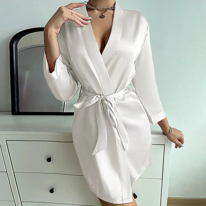 Dressing gown in glacé silk with lacing – Noémie