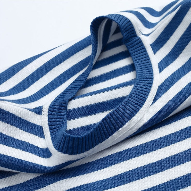 Stylish Striped T-Shirt Made of Lightweight Fabric - StreifenLeicht