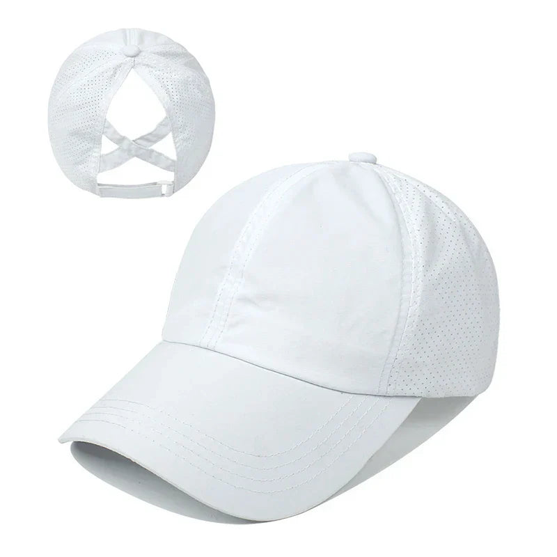Breathable unisex sports baseball cap made of mesh with adjustable fit – AeroCap