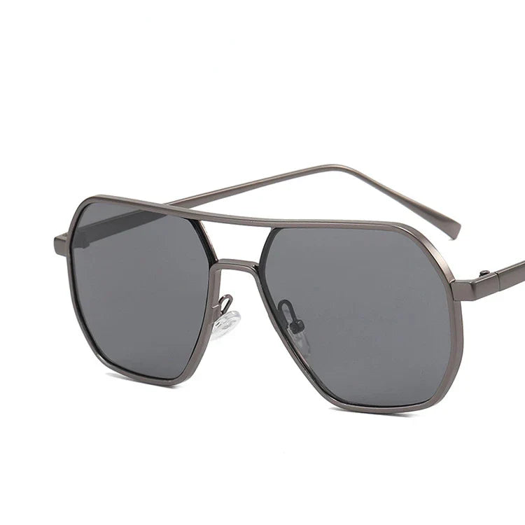 Classic men's sunglasses with metal frame & UV400 protection – Matteo
