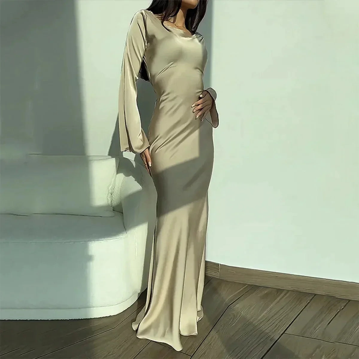 Charming Long Dress with Long Sleeves - Nila