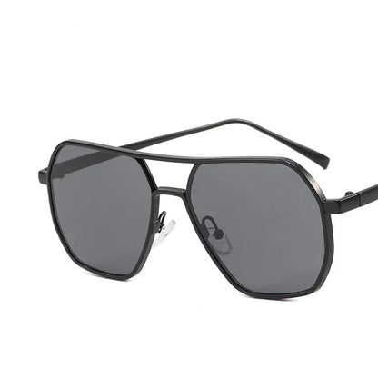 Classic men's sunglasses with metal frame & UV400 protection – Matteo