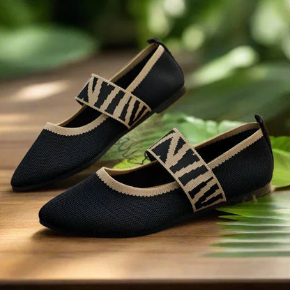Stylish ladies' autumn shoes with a pointed toe – Lina