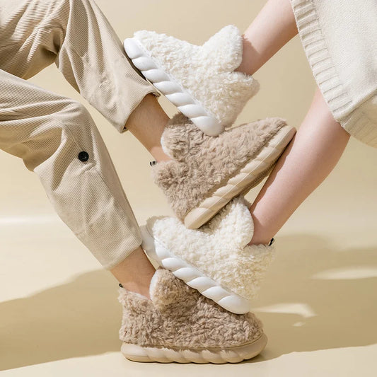 Warm women's slippers made of cotton & plush – CozySteps