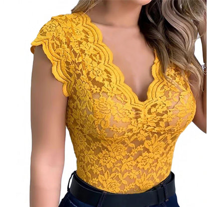 Stylish ladies' summer top made of lace with floral pattern - SpitzenLicht