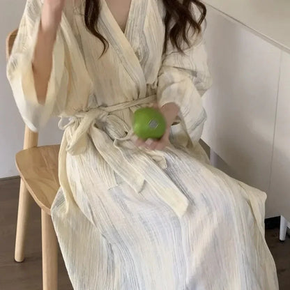 Casual women's summer bathrobe with kimono-style design – Hana