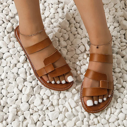 Adjustable ladies' sandals with a firm sole – Mira