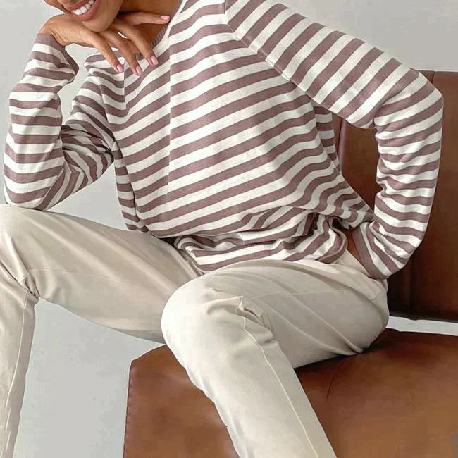 Stylish Striped T-Shirt Made of Lightweight Fabric - StreifenLeicht