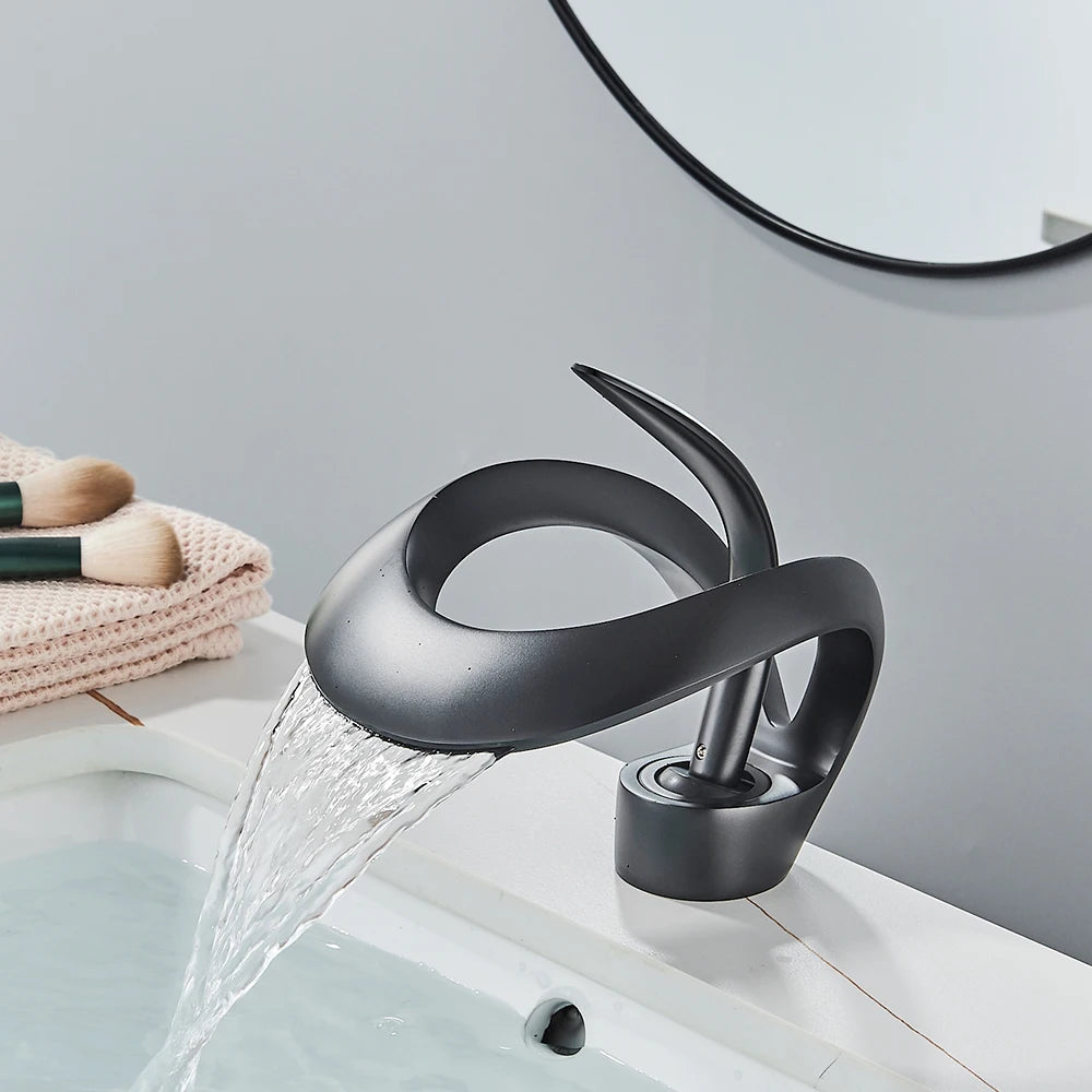 Messing Basin Mixer Tap with Waterfall Spout - Flowarc
