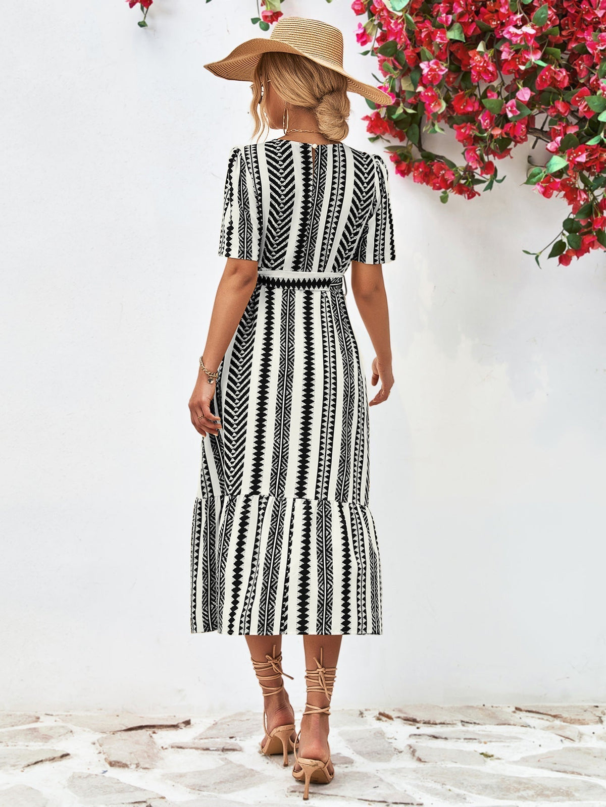 Black-and-white striped midi dress – Elise