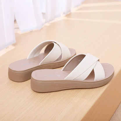Ladies' wedge slippers made of leatherette with an open toe – Cassy