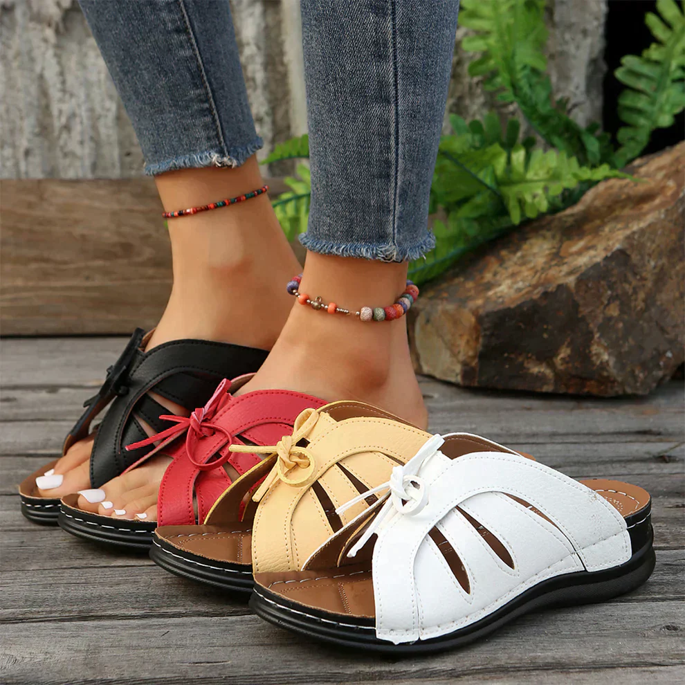 Orthopaedic wedge sandals with a domed button – Mirella