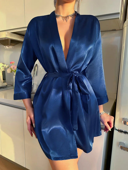 Dressing gown in glacé silk with lacing – Noémie