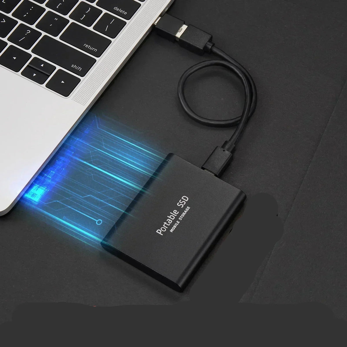Ultra-Fast 128TB SSD Drive with Compact, Rugged Build 2