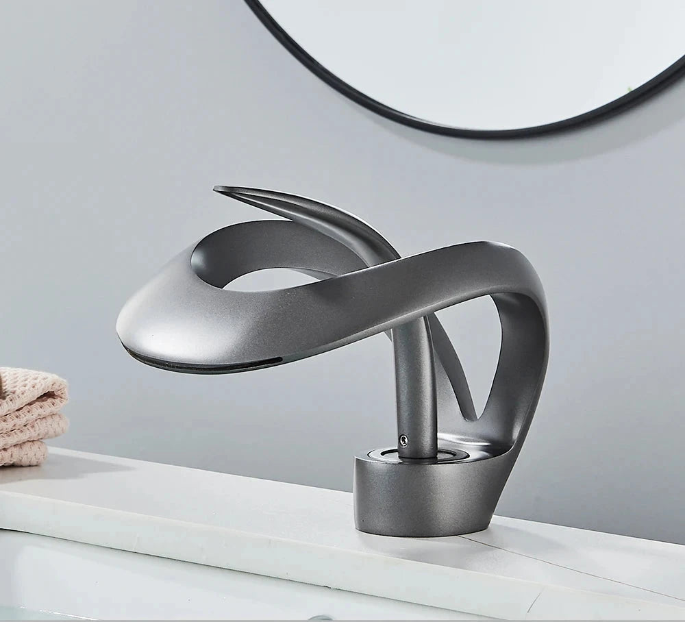 Messing Basin Mixer Tap with Waterfall Spout - Flowarc