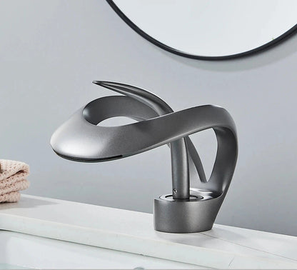 Messing Basin Mixer Tap with Waterfall Spout - Flowarc