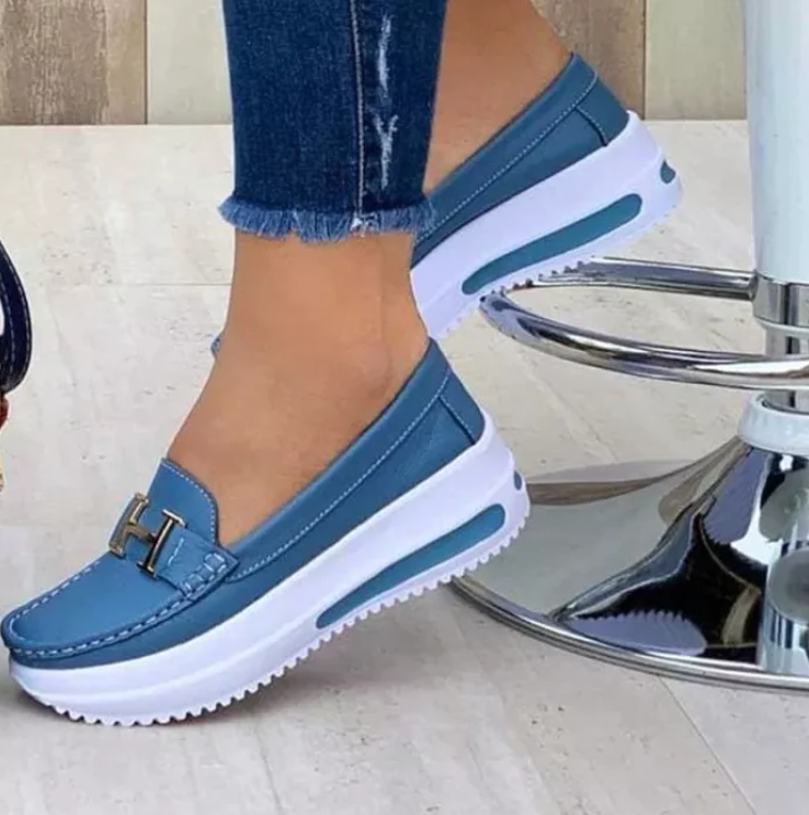 Stylish autumn orthopaedic shoes for women for pain-free walking – Selina