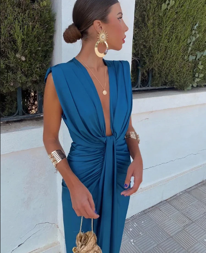 Trendy evening dress with a deep V-neck & tailored fit – Malina
