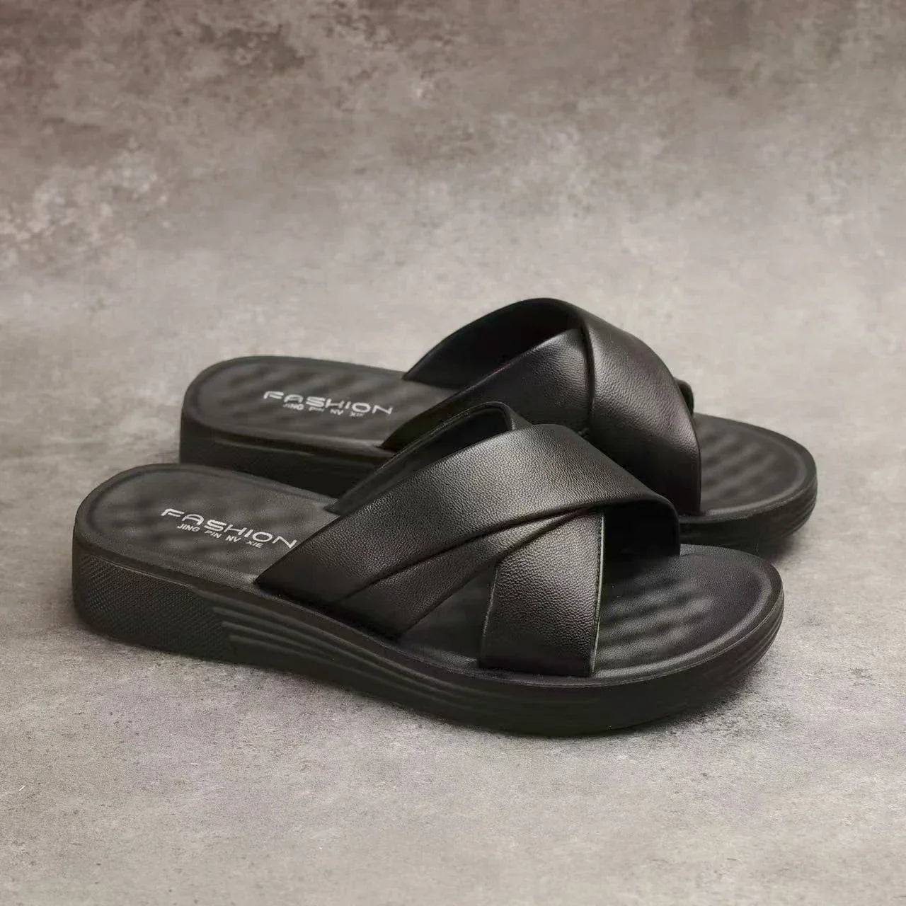 Ladies' wedge slippers made of leatherette with an open toe – Cassy