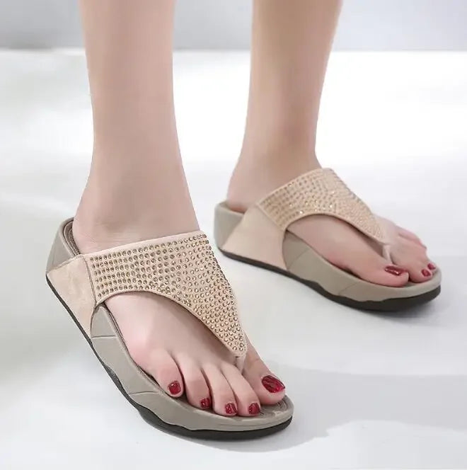 Comfortable ladies' platform slippers with rhinestones – Geneva