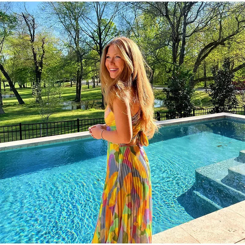 Printed summer dress with plunging neckline and bow detail – Vivienne