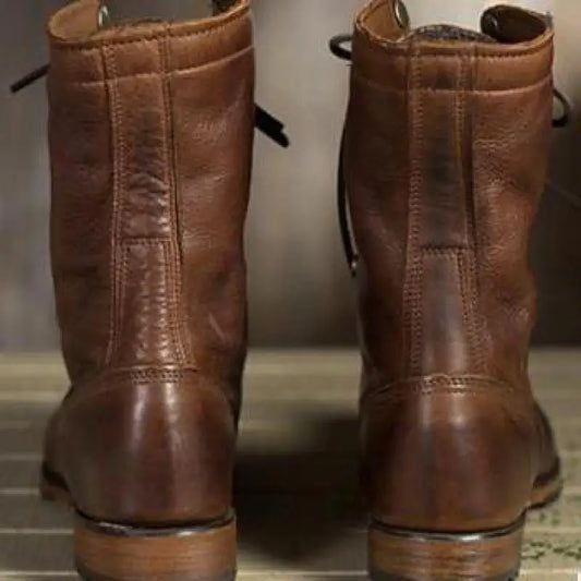 Lined women's leather boots with lacing – Alvara autumn edition
