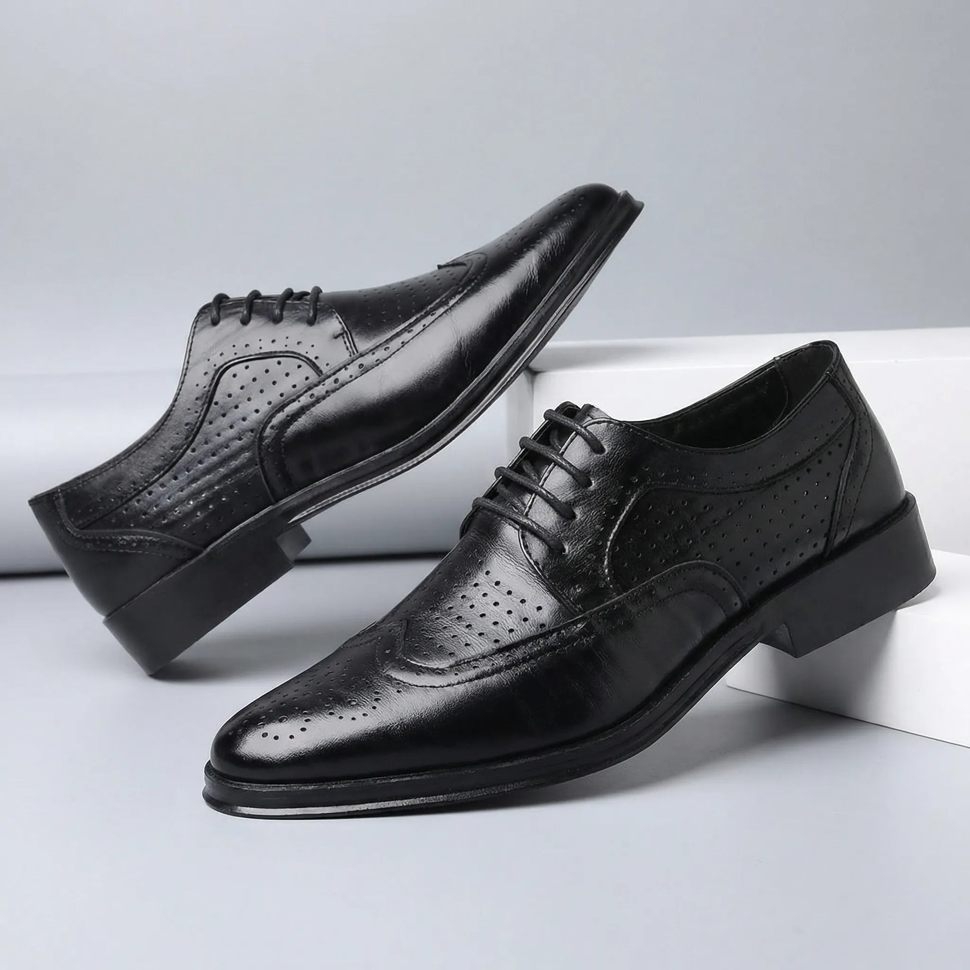Slim Fit Lace-Ups - Nicolai