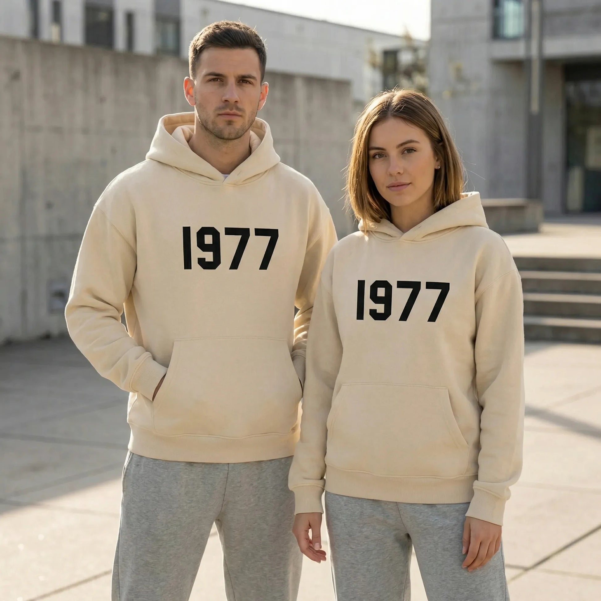 Streetwear Hoodie With Raglan Sleeves - Robin