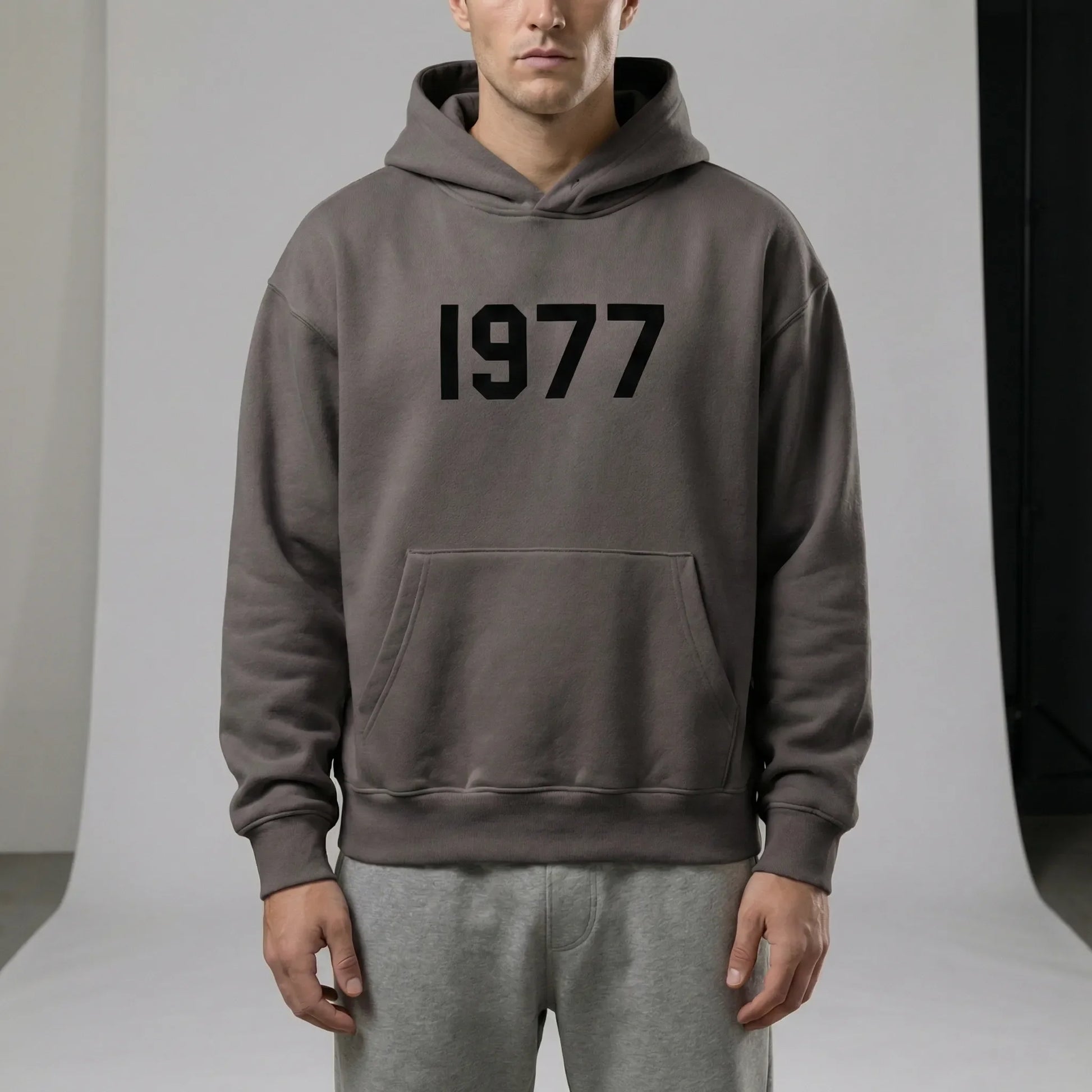 Streetwear Hoodie With Raglan Sleeves - Robin