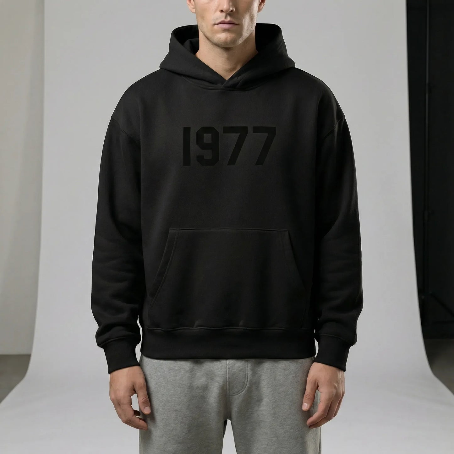 Streetwear Hoodie With Raglan Sleeves - Robin