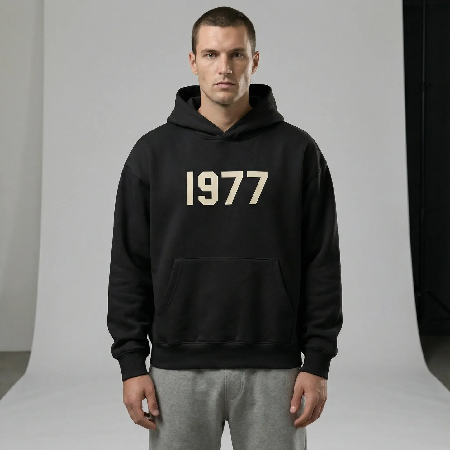 Streetwear Hoodie With Raglan Sleeves - Robin