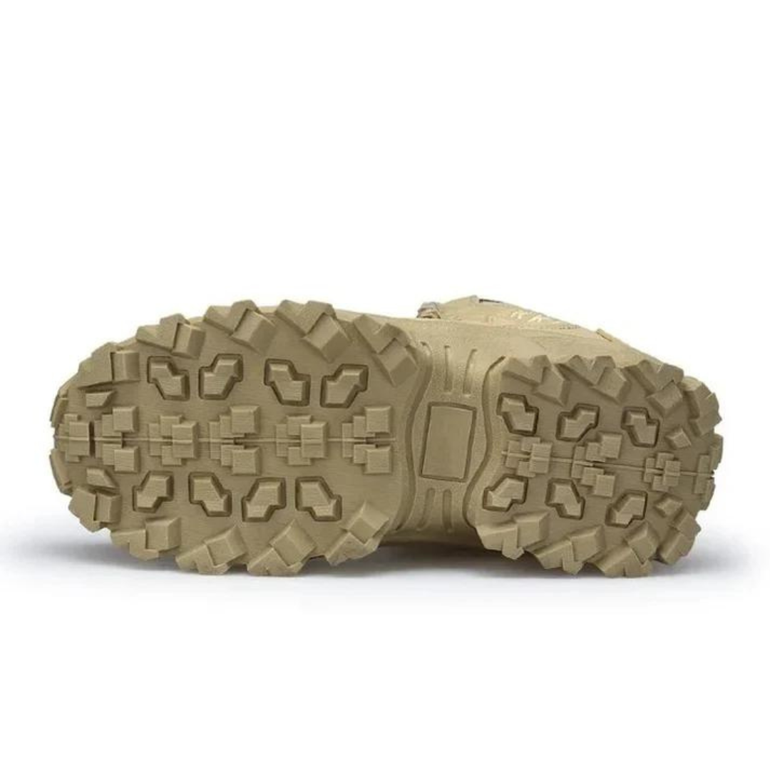 Sturdy Outdoor Boot With Lugged Sole - Jeff