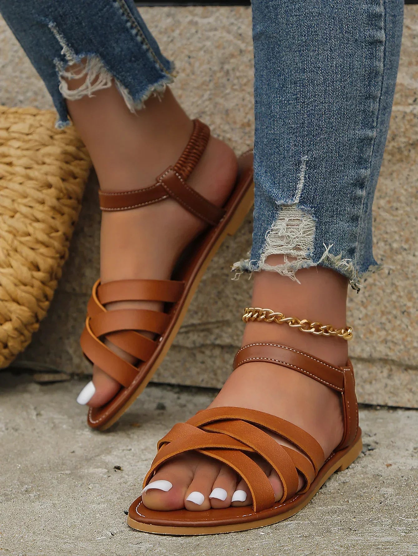 Brown Roman-style ladies' summer sandals with non-slip sole – Yvelle