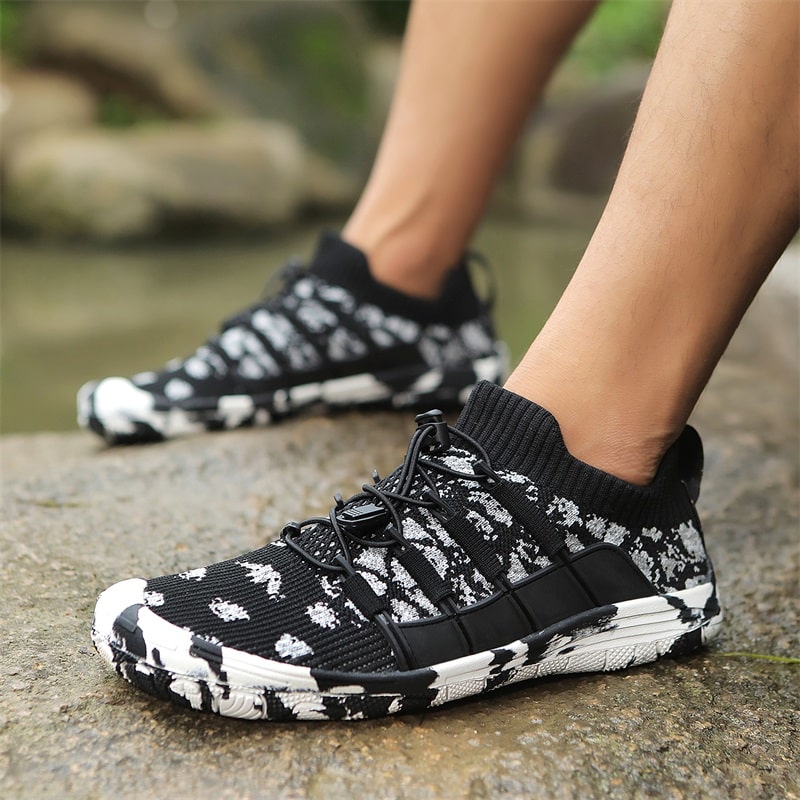 Barefoot sports shoes with non-slip sole - Auron