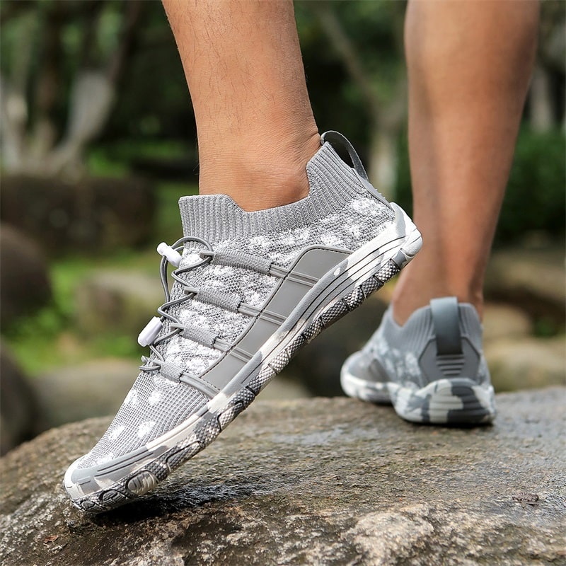 Barefoot sports shoes with non-slip sole - Auron