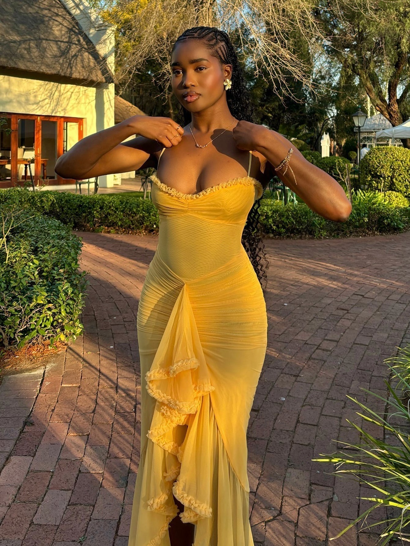 Trendy maxi dress with ruffles and spaghetti straps – Loyza
