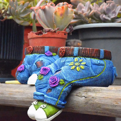 Gardener Resin Succulent Pot Sculpture - GardenBuddy