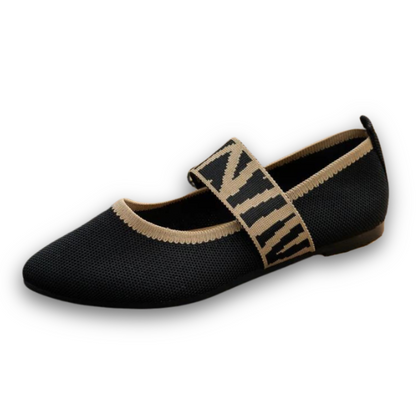 Stylish ladies' autumn shoes with a pointed toe – Lina