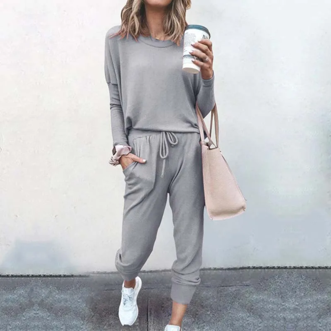 Oversized Ladies Tracksuit - Velana