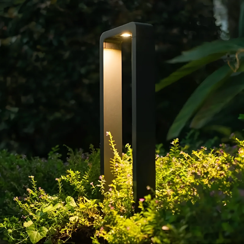 Modern LED Garden Lighting - LumaGarde
