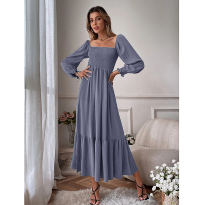 Transitional dress with Florentine neckline – Hermina