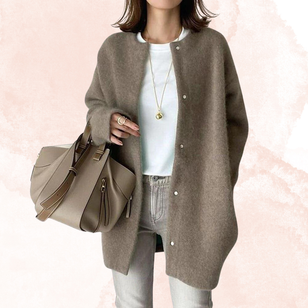 Lightweight khaki autumn jacket with timeless flair – Noa