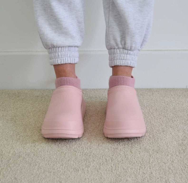 Weatherproof comfort clogs with cloud cushioning – Mireille