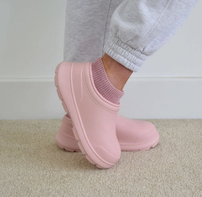 Weatherproof comfort clogs with cloud cushioning – Mireille