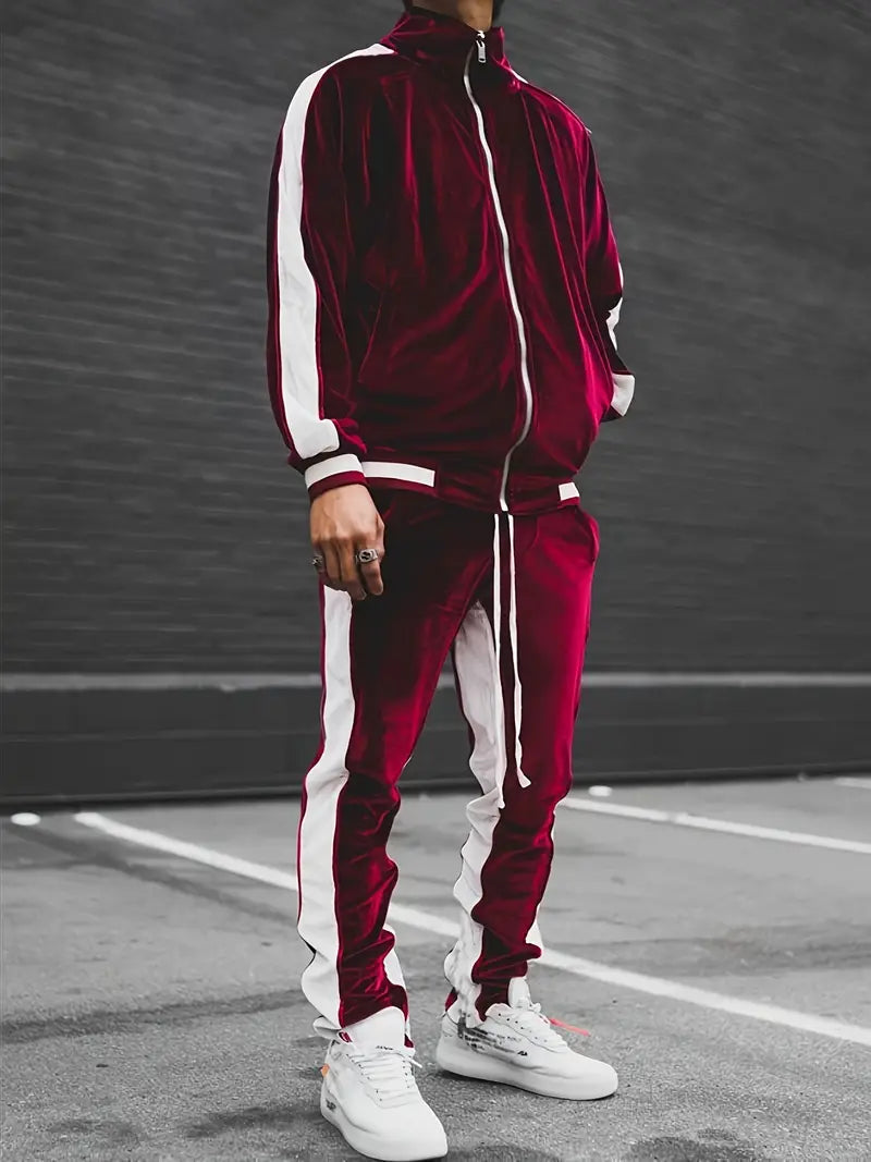 Velvet Jogger Set In A Retro Style - Gilberto