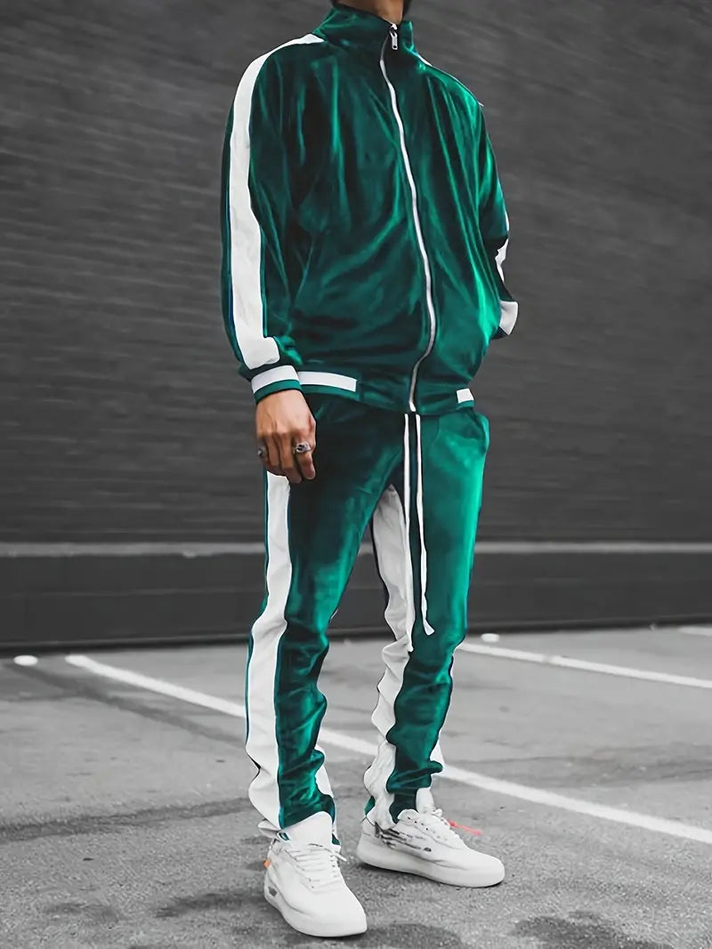 Velvet Jogger Set In A Retro Style - Gilberto