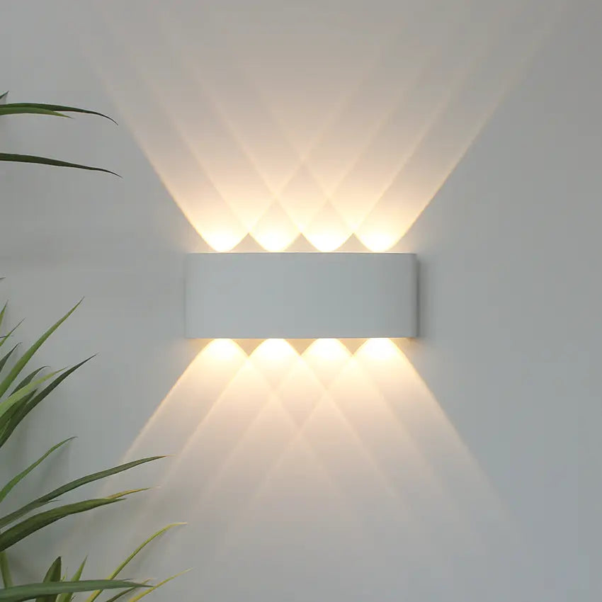 Skøle Indoor Outdoor Wall Light Fixture IP65 Rated 1