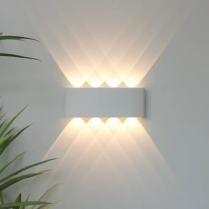 Skøle Indoor Outdoor Wall Light Fixture IP65 Rated 1