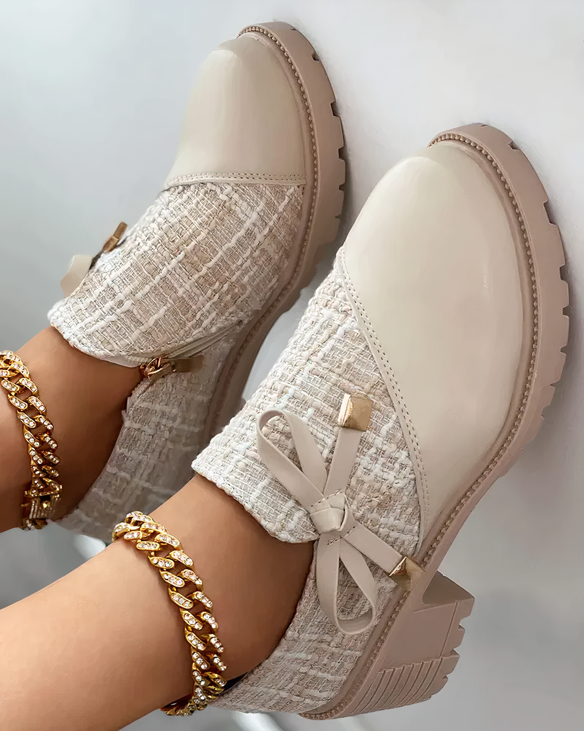 Elegant block-heeled shoes with pointed accents – Florina Autumn Magic Edition