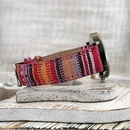 Watch with multicoloured rainbow pattern & braided strap – Elyvra